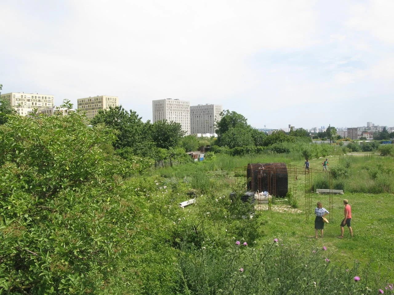 Jardin de Barbara, Stains • vue d'ensemble sur les prairies